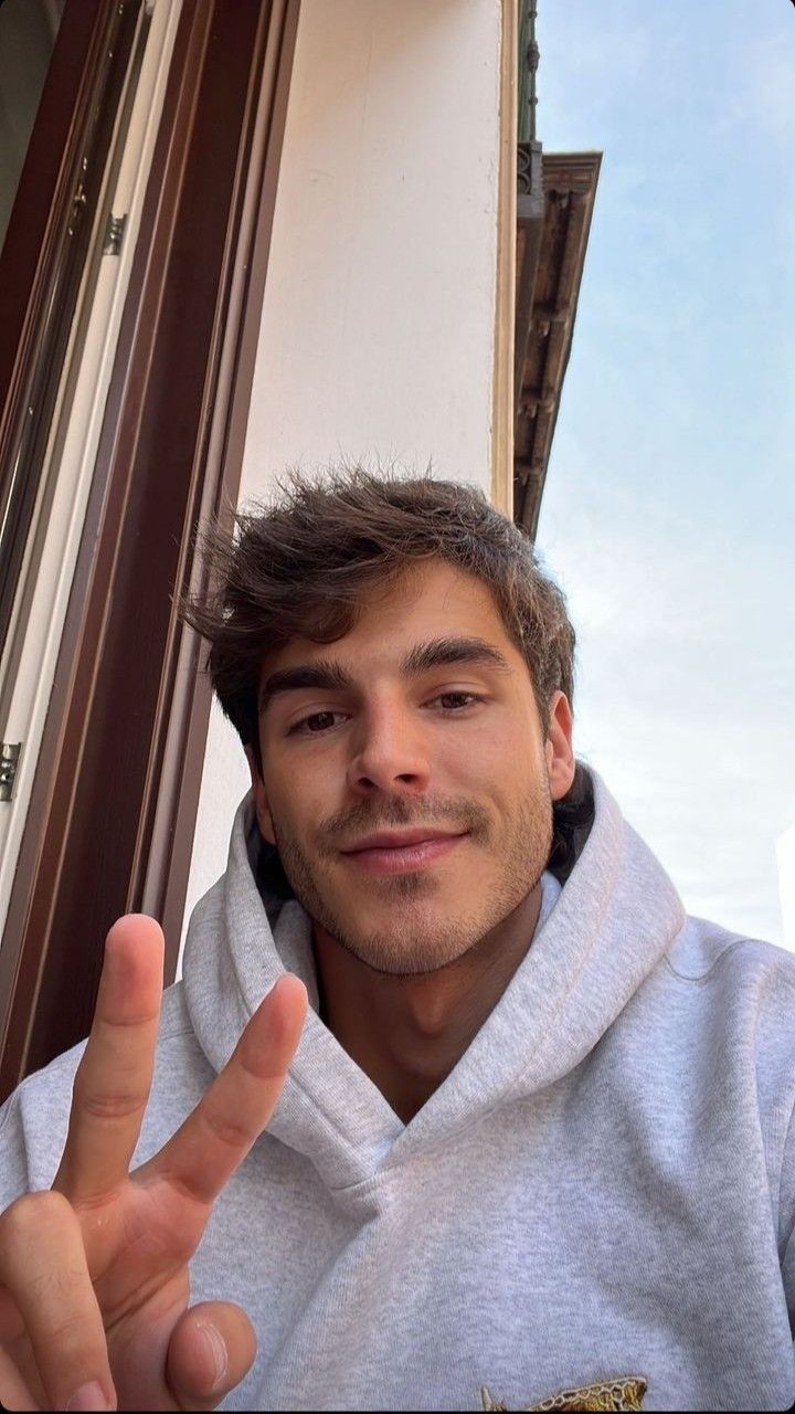 Carlos